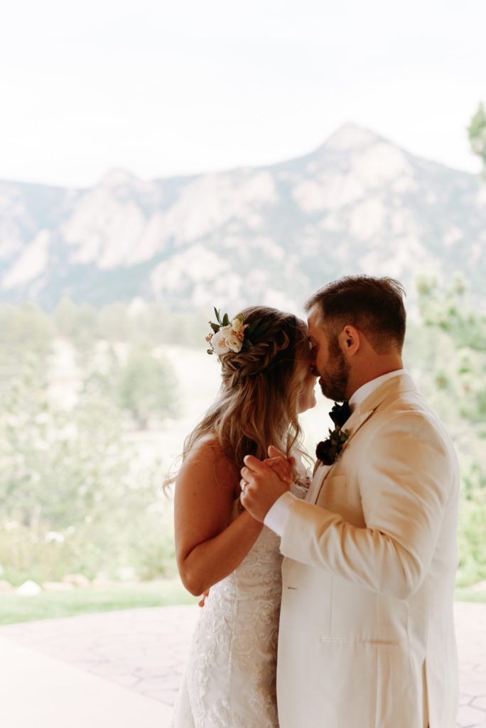 Black Canyon Inn Estes Park Rocky Mountain National Park Wedding Photographer