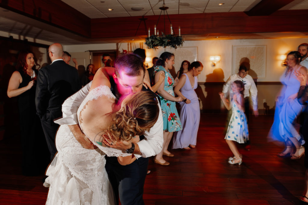 New England wedding, Bedford Village Inn, New Hampshire wedding photographer