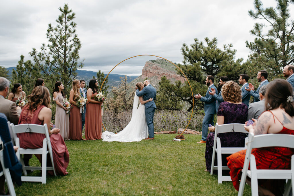 Lyons wedding photographer, lionscrest manor, colorado, boulder